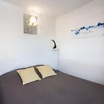 Port De La Gavine-25 By Interhome شقة